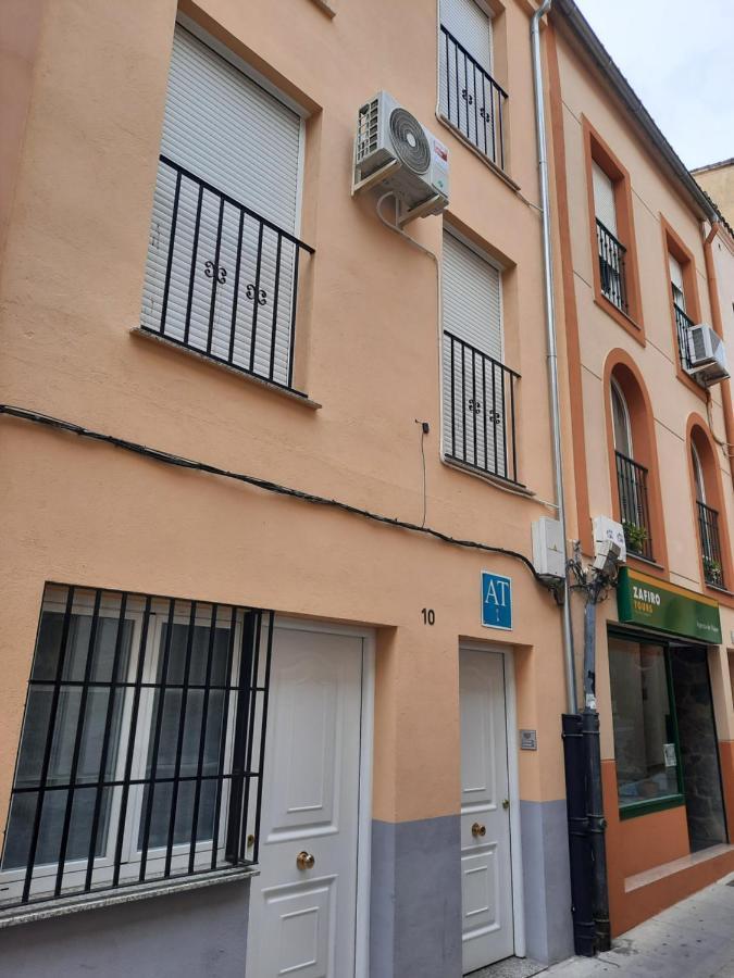 Apartamentos Clavero 10 بلاسينثيا المظهر الخارجي الصورة